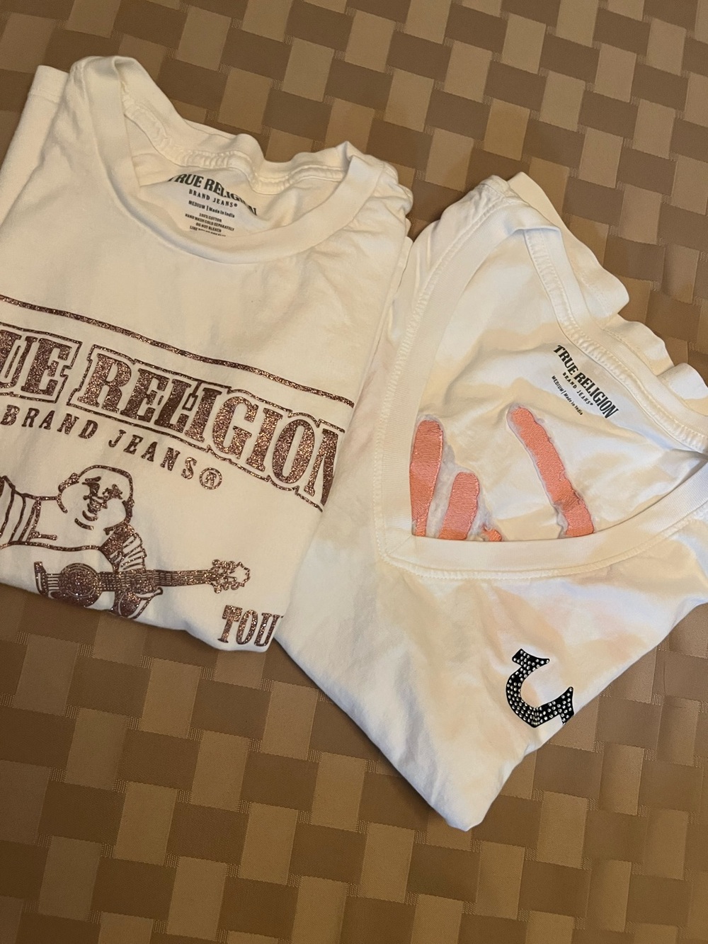 True Religion Women’s White Graphic Tee - Pack of 2 - Picture 2 of 8